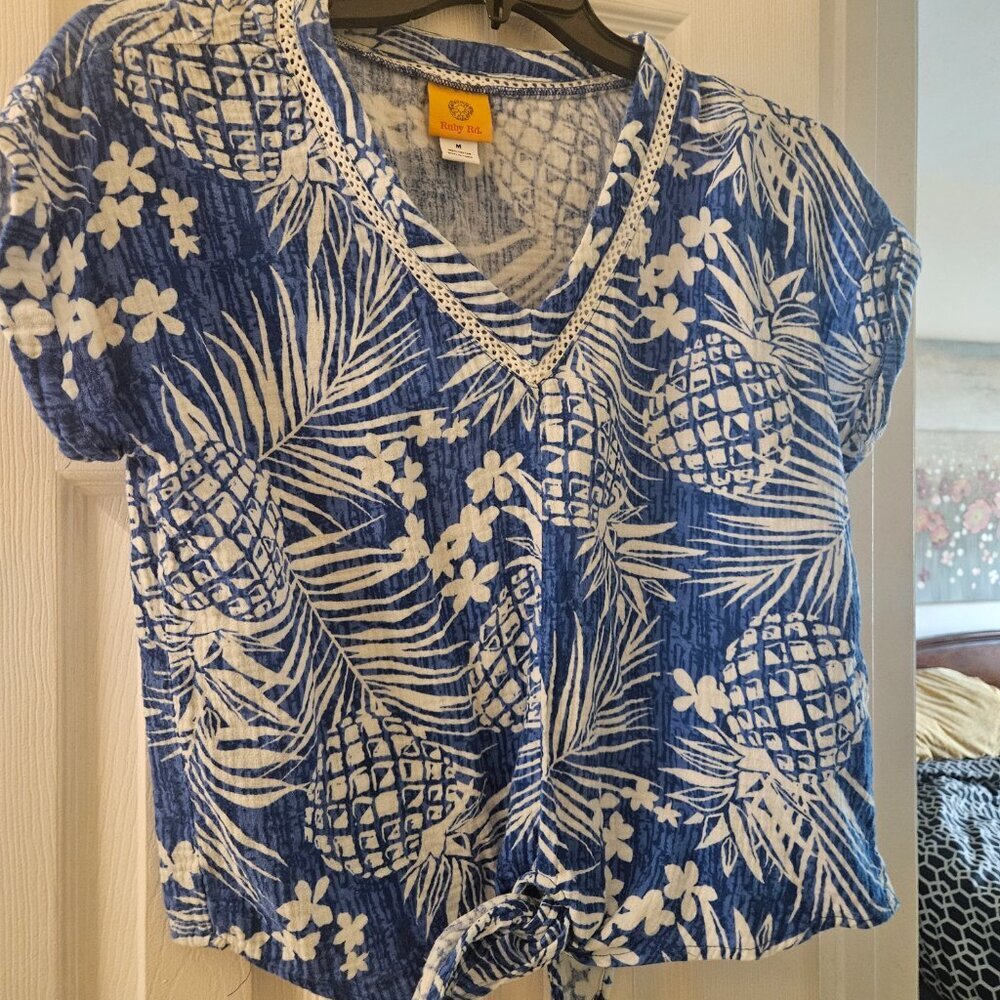 Ruby Boho Vacay tropical 100% cotton Vacay Cruise blue white shirt tie front M - Picture 2 of 7